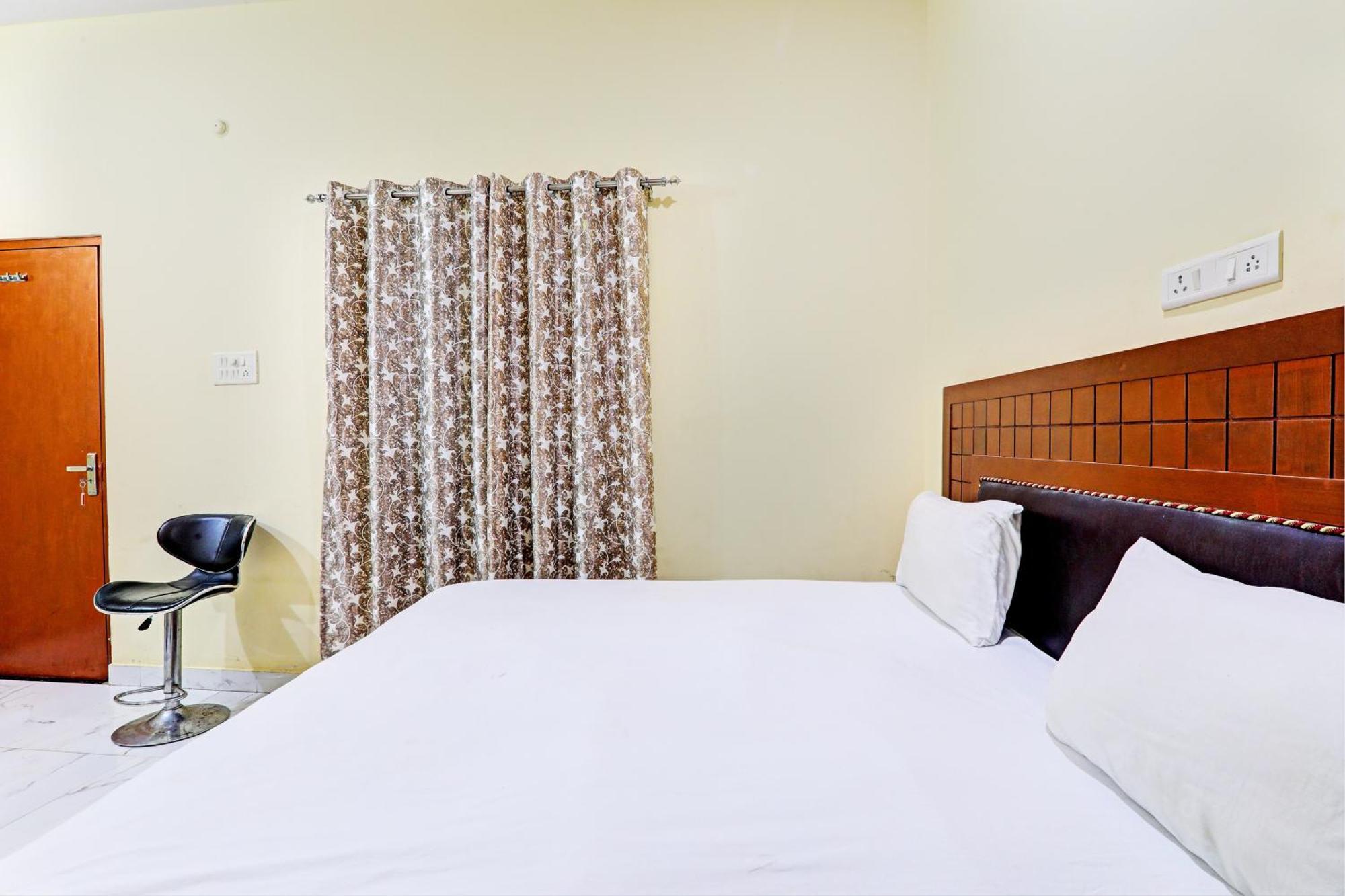 Hotel O Home Singhs Delight Varanasi Exterior foto