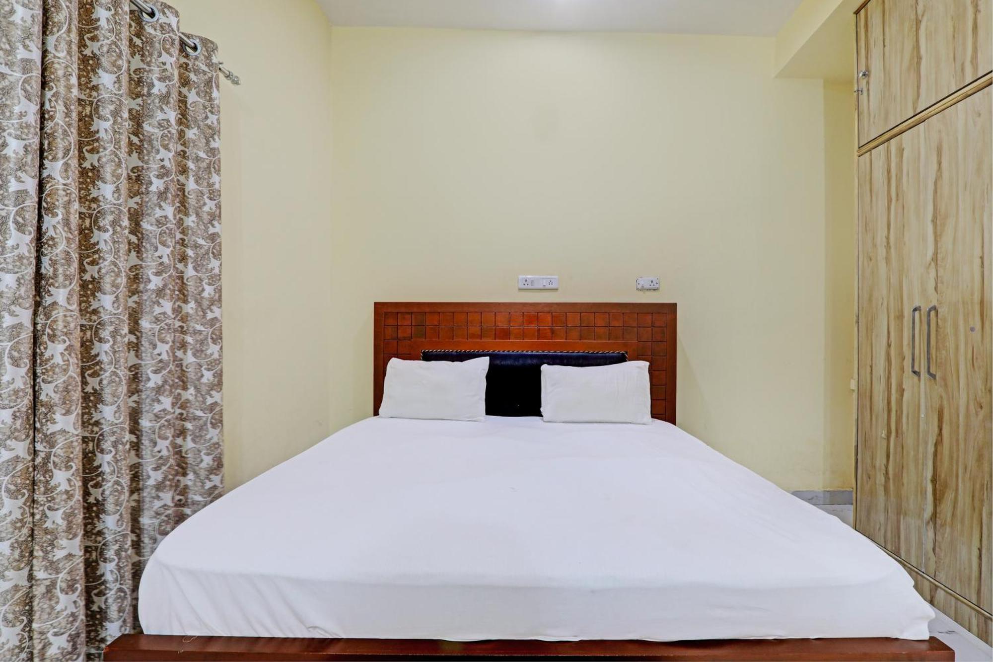 Hotel O Home Singhs Delight Varanasi Exterior foto